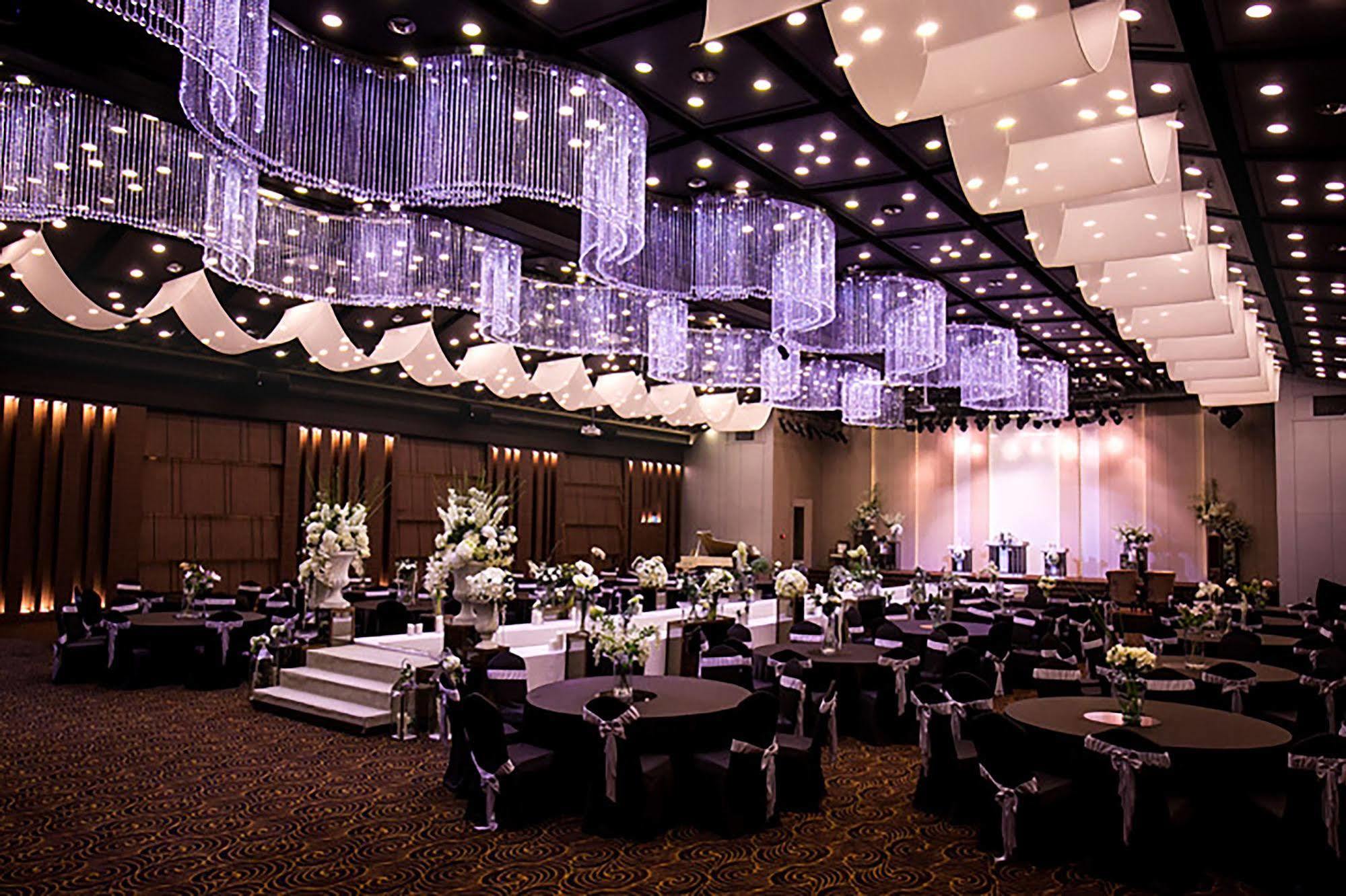 Hotel International Changwon Exterior photo